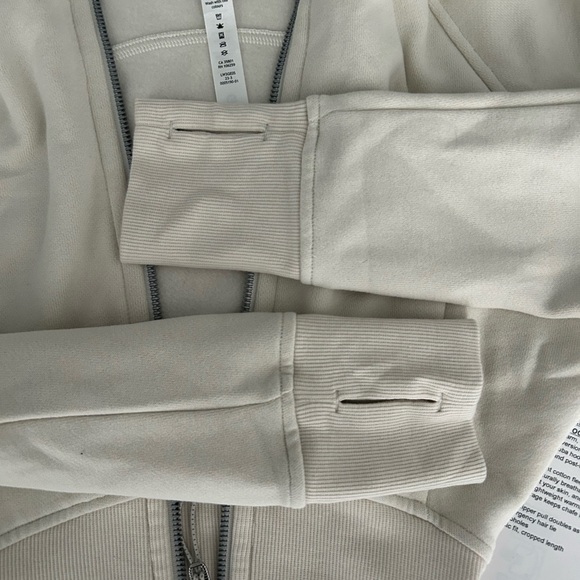 Lululemon Scuba Full-Zip Cropped Hoodie - Picture 4 of 4